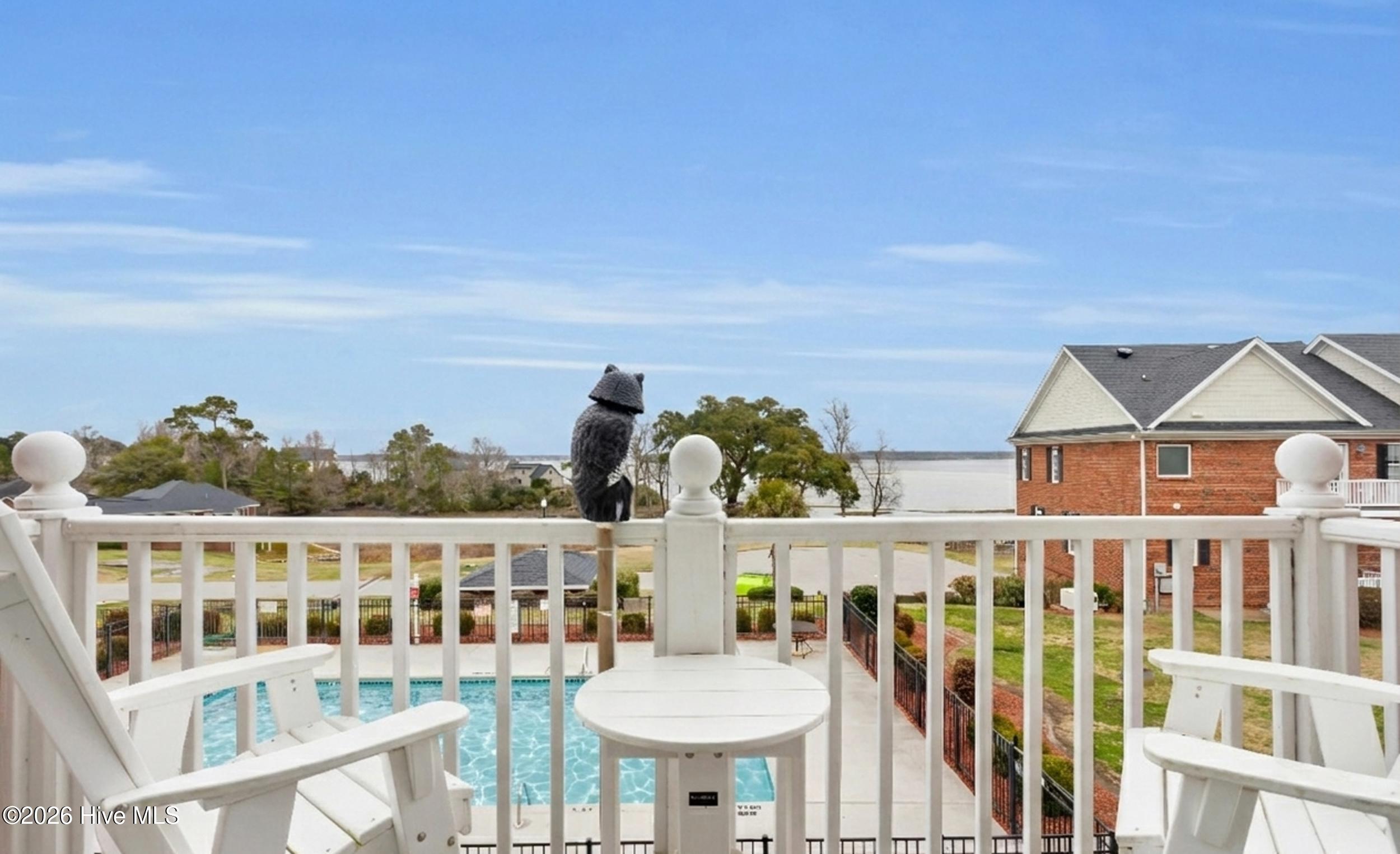 100557933 | Photo 27