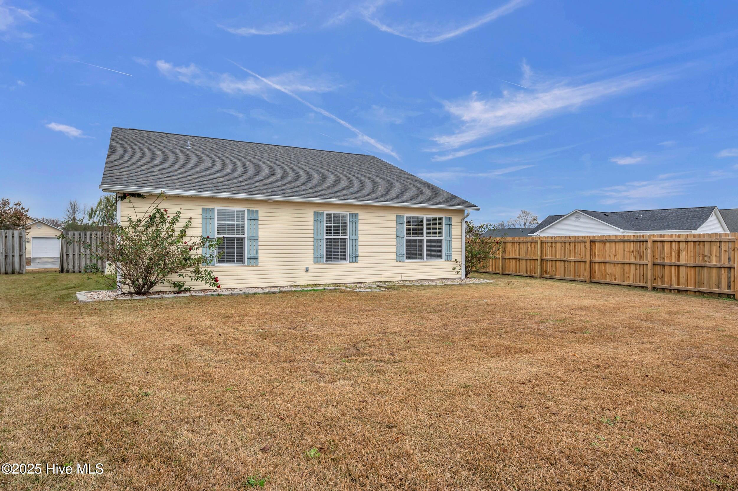 100543780 | Photo 29