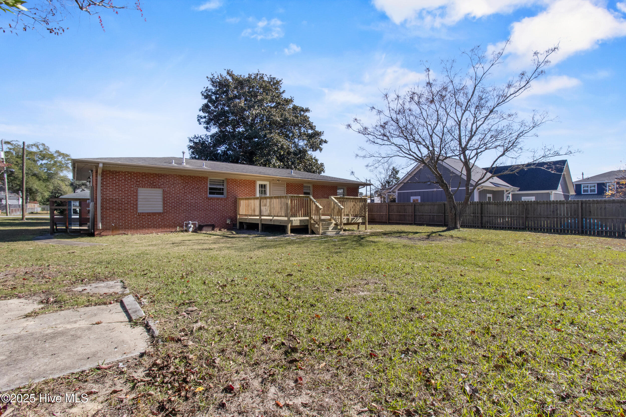 100541080 | Photo 27