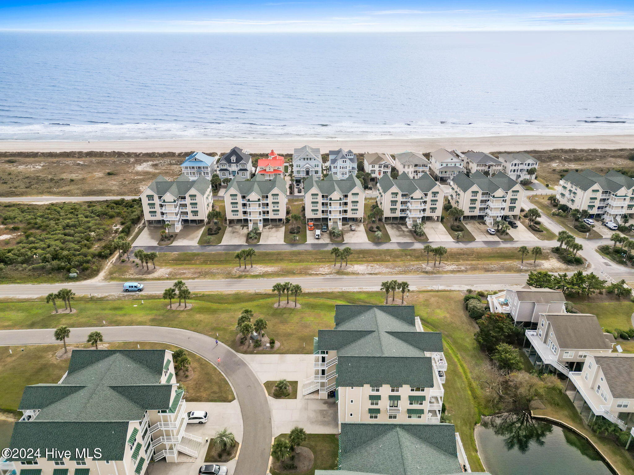 100548065 | Photo 59