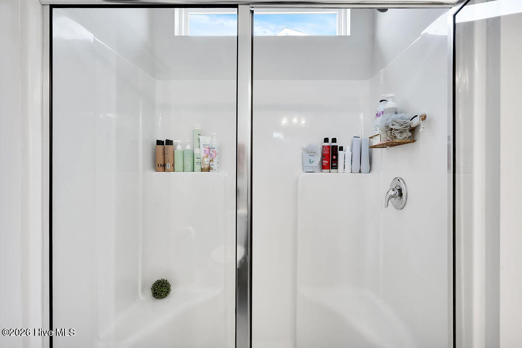 100555659 | Photo 18