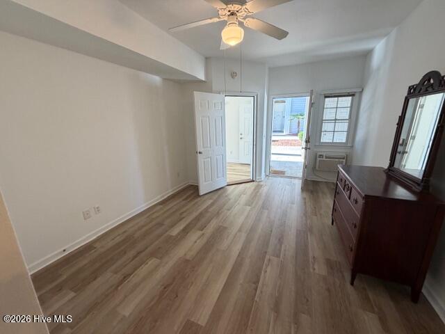 100558399 | Photo 21