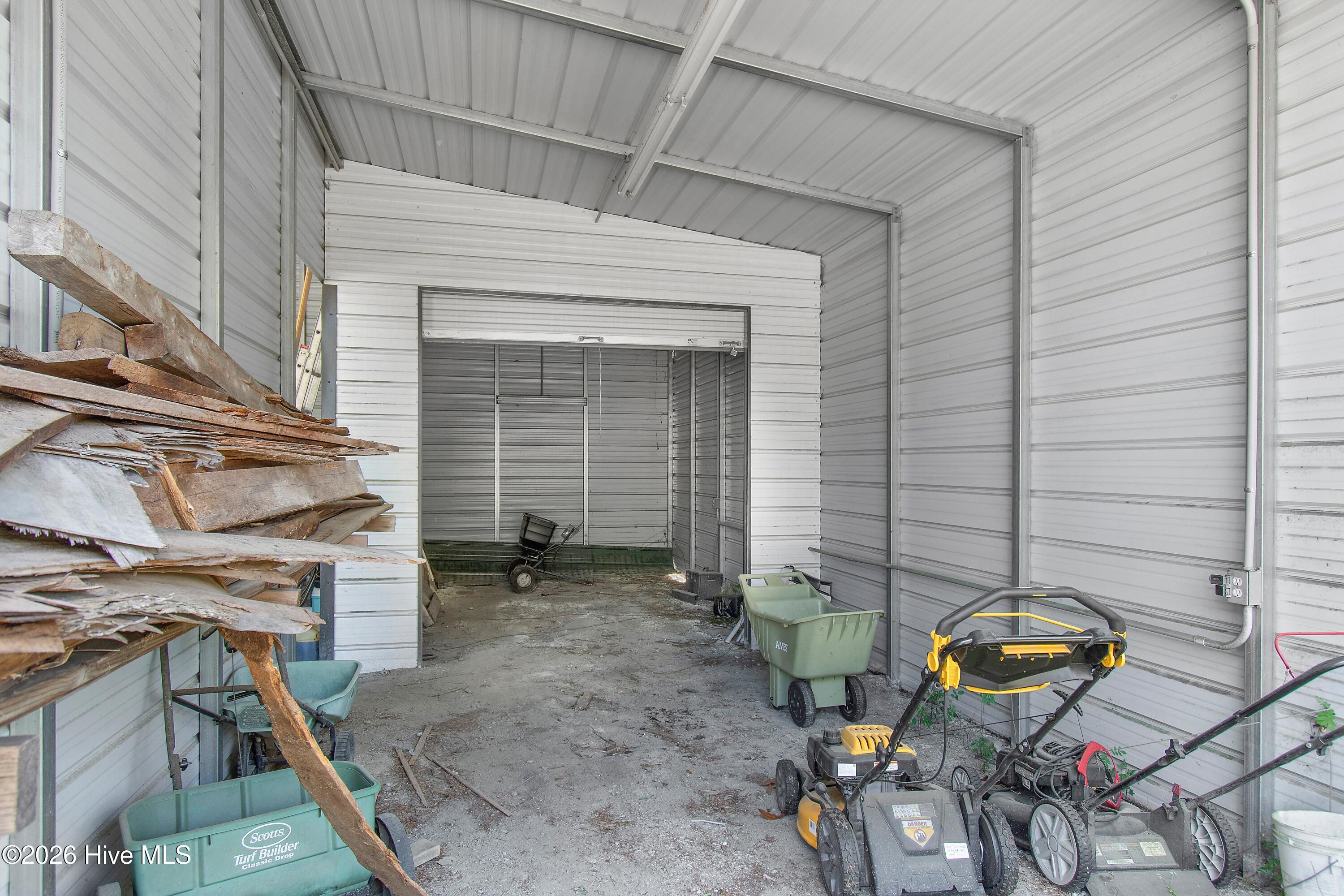 100566223 | Photo 59