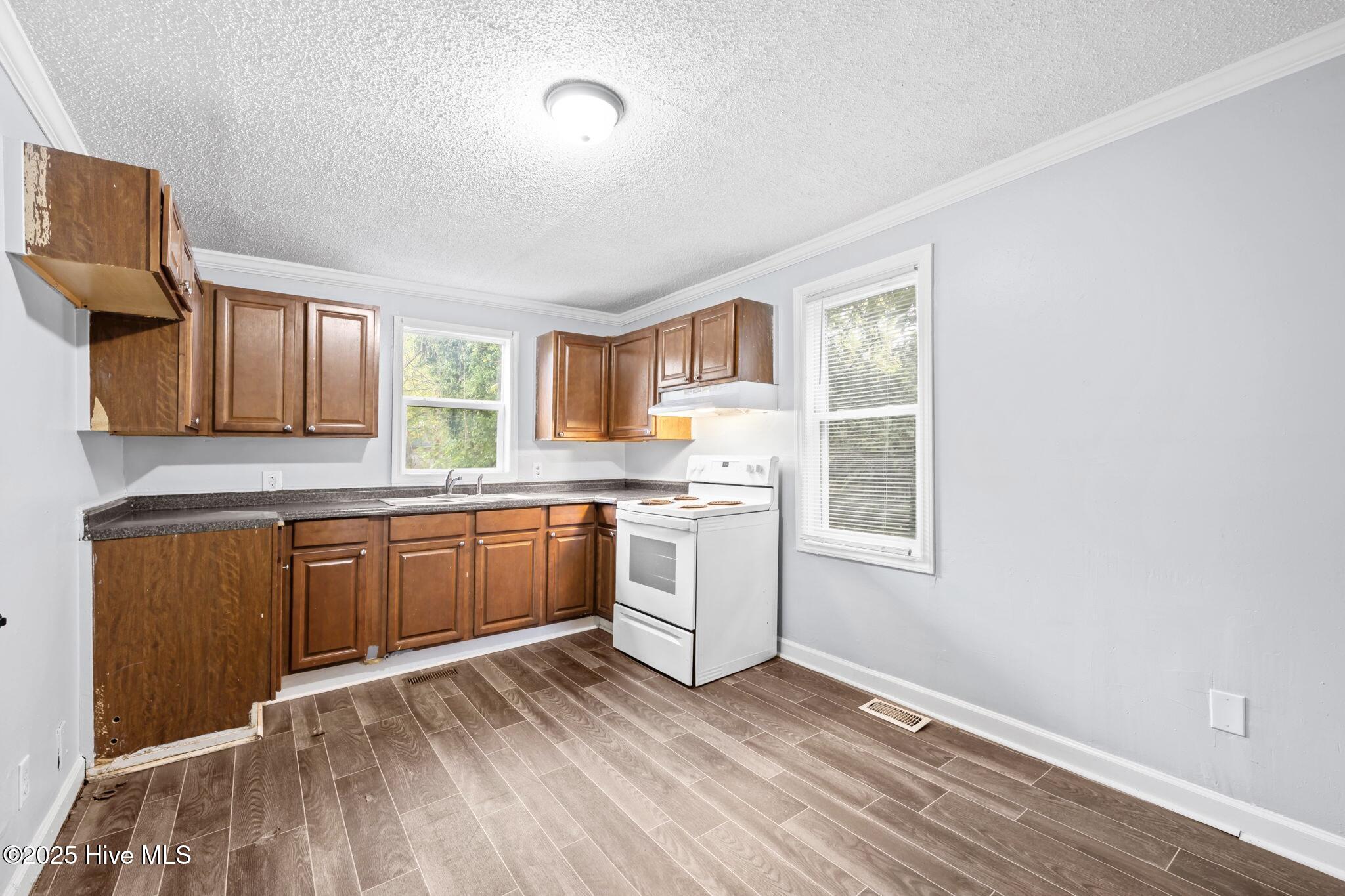 Homes for sale in New Bern, NC | 857 Pasteur St, New Bern, NC 28560 | MLS# 100537564