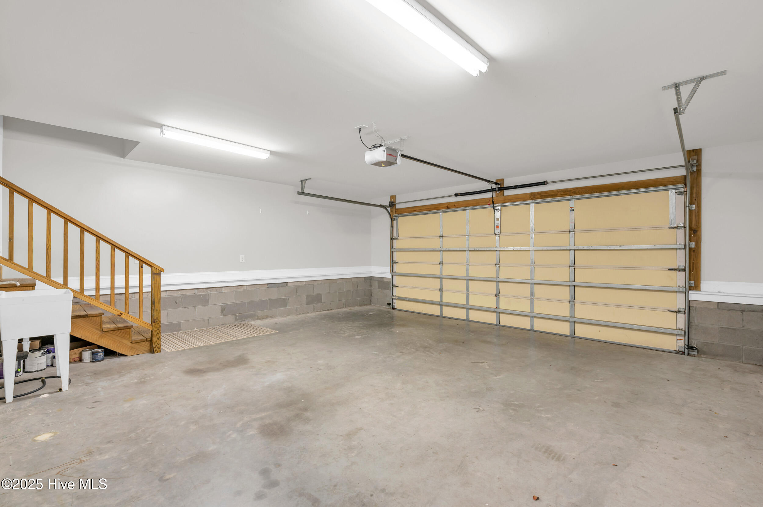 100539518 | Photo 39