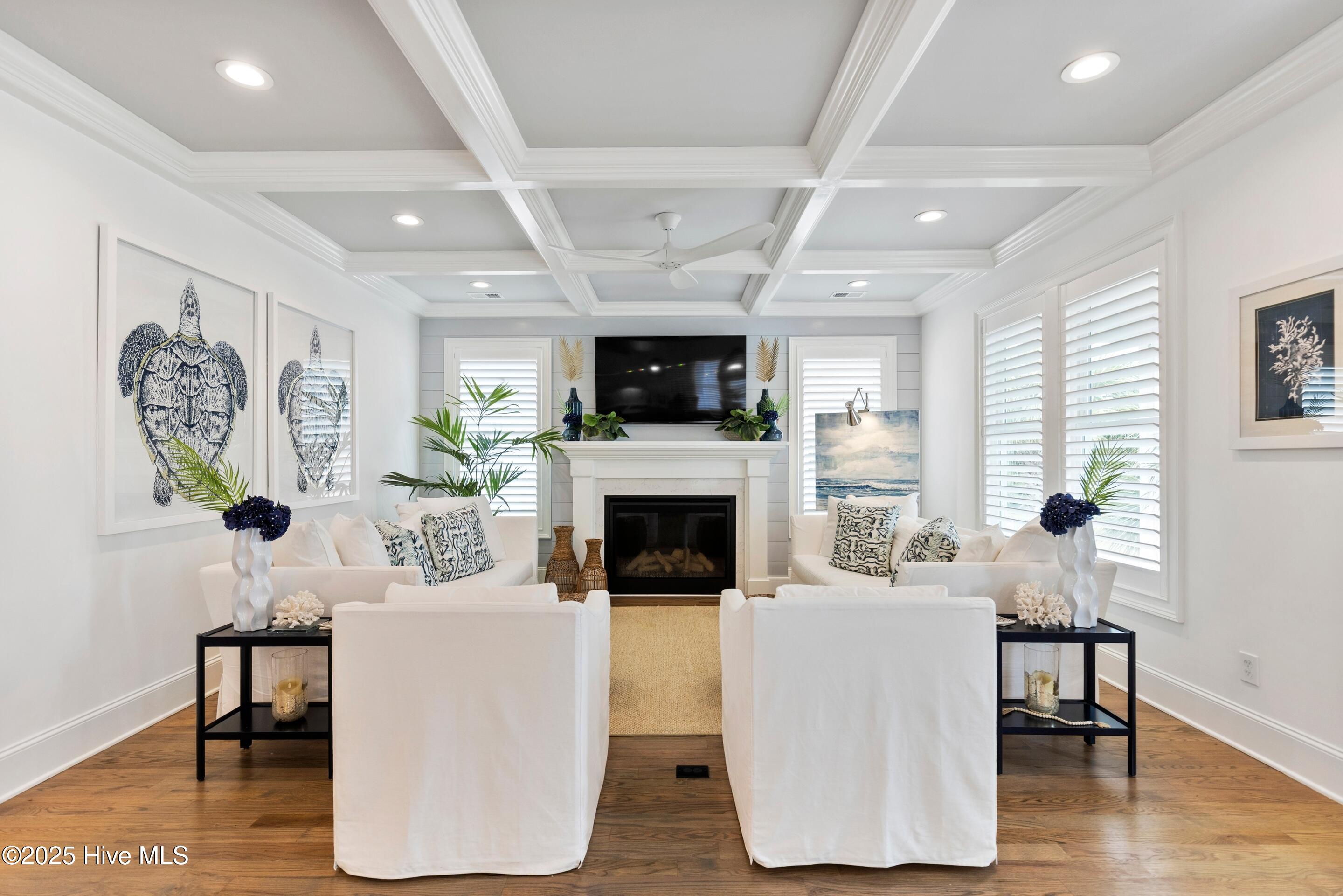 100532410 | Photo 13