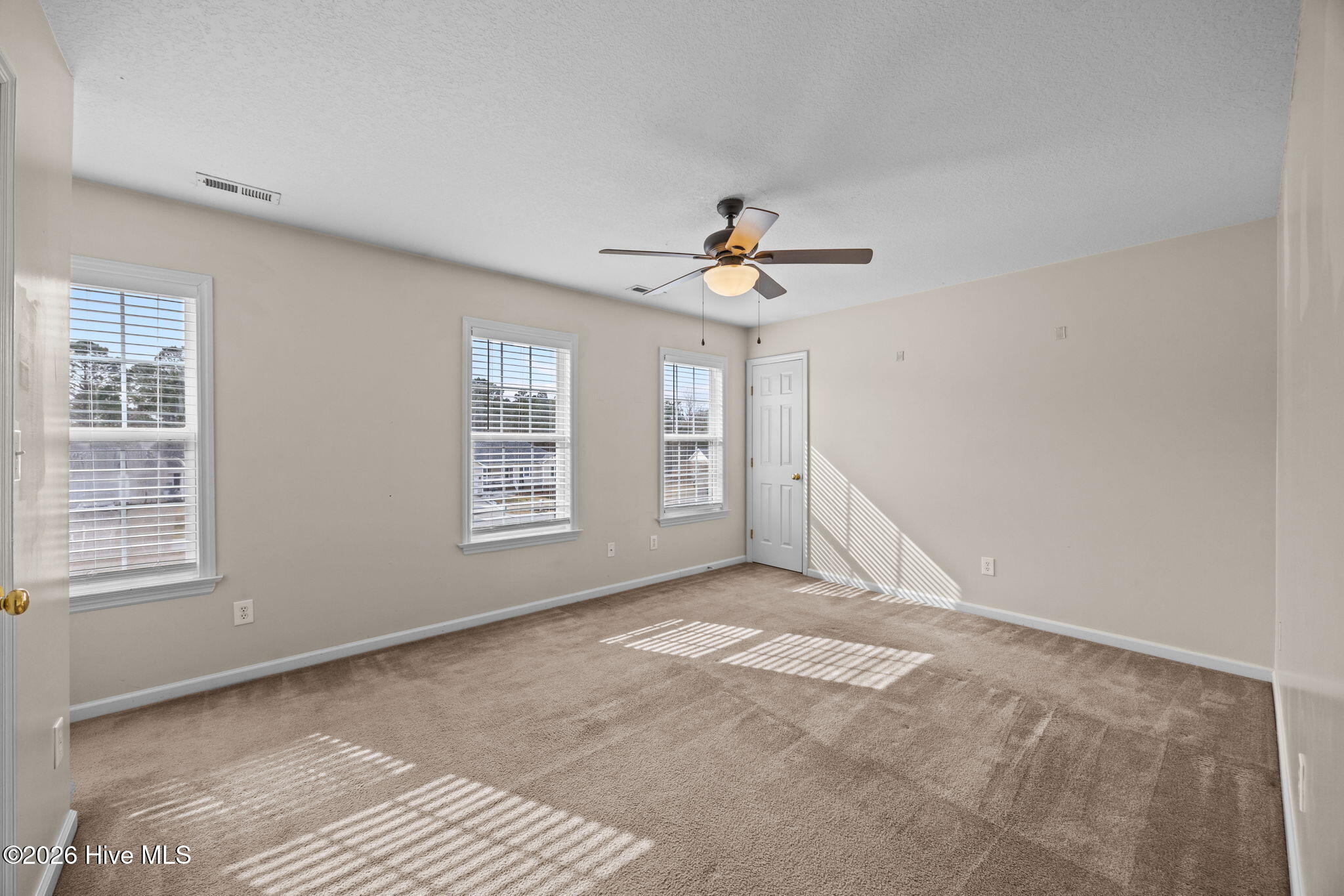 100544757 | Photo 16