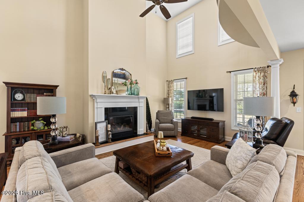 100570572 | Photo 21