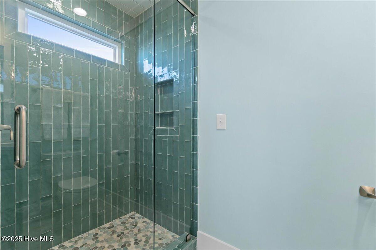 100491372 | Photo 83