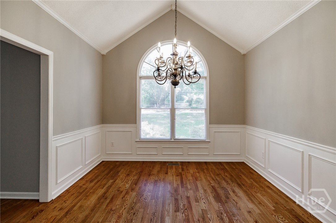 1220 Twelve Oaks Circle