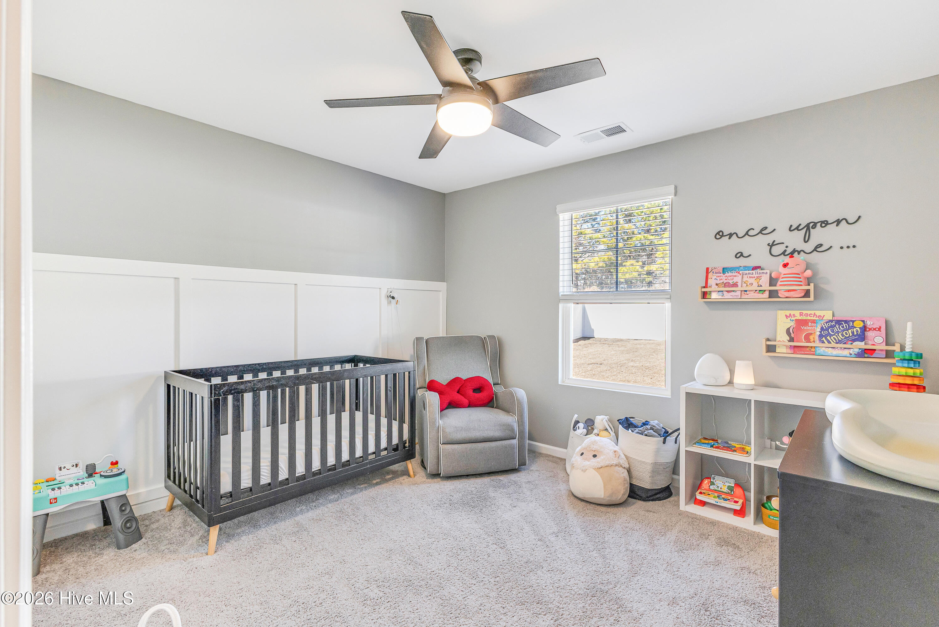 100553713 | Photo 24