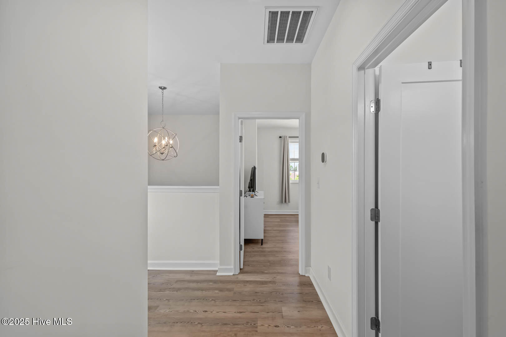 100516062 | Photo 38