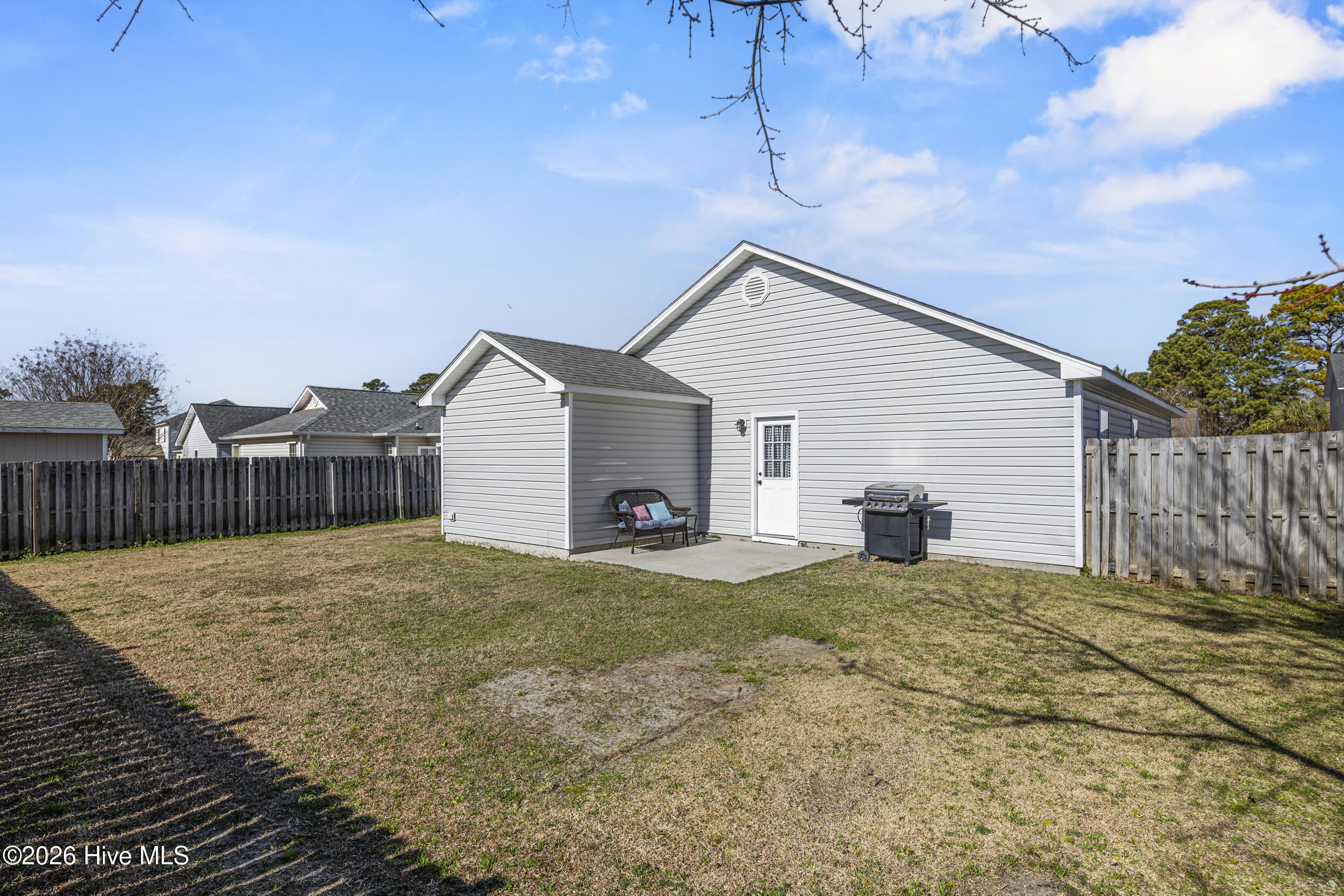 100549886 | Photo 30