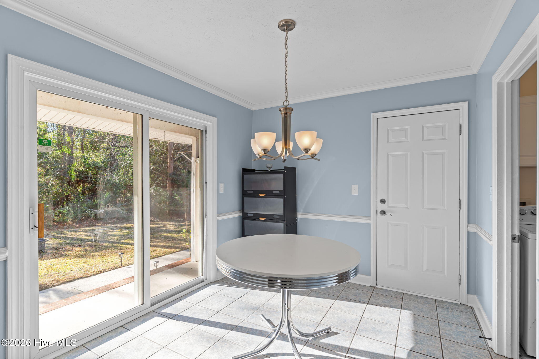 100550743 | Photo 36