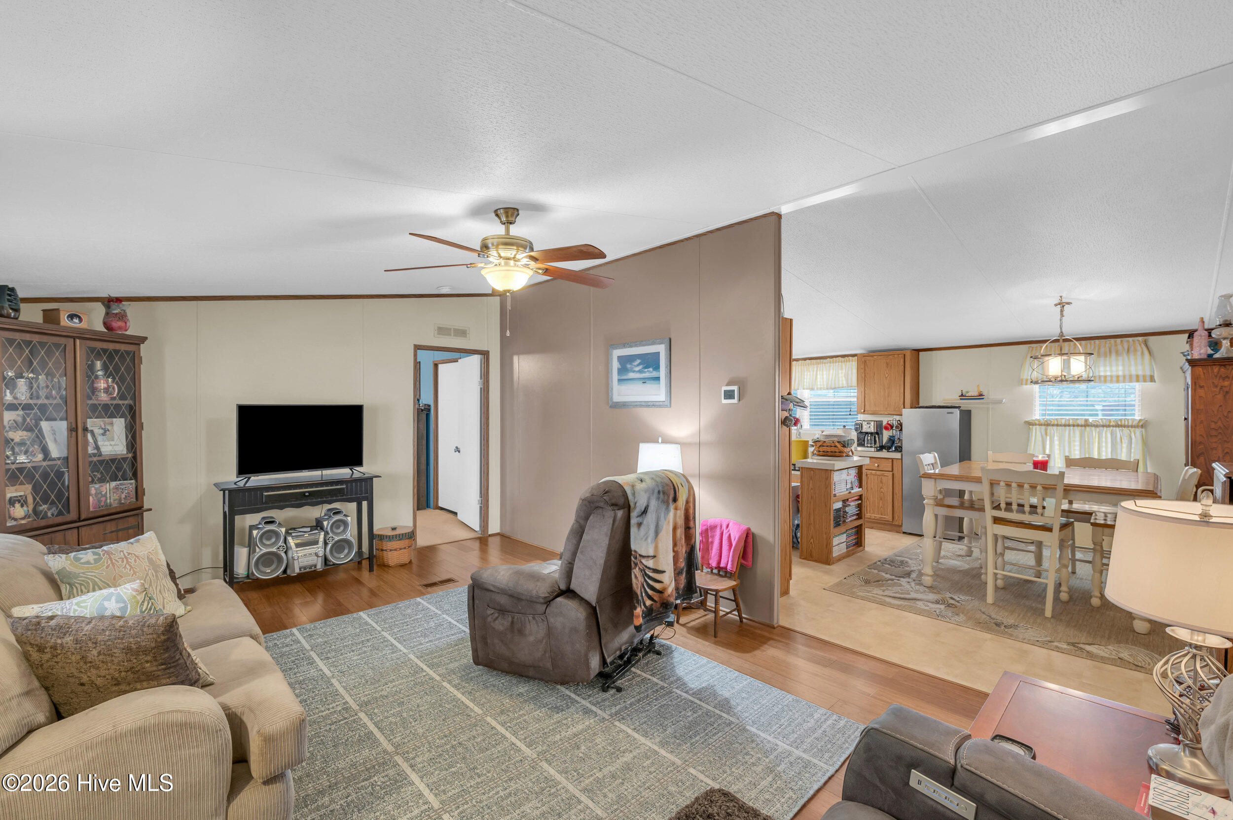 100550666 | Photo 10