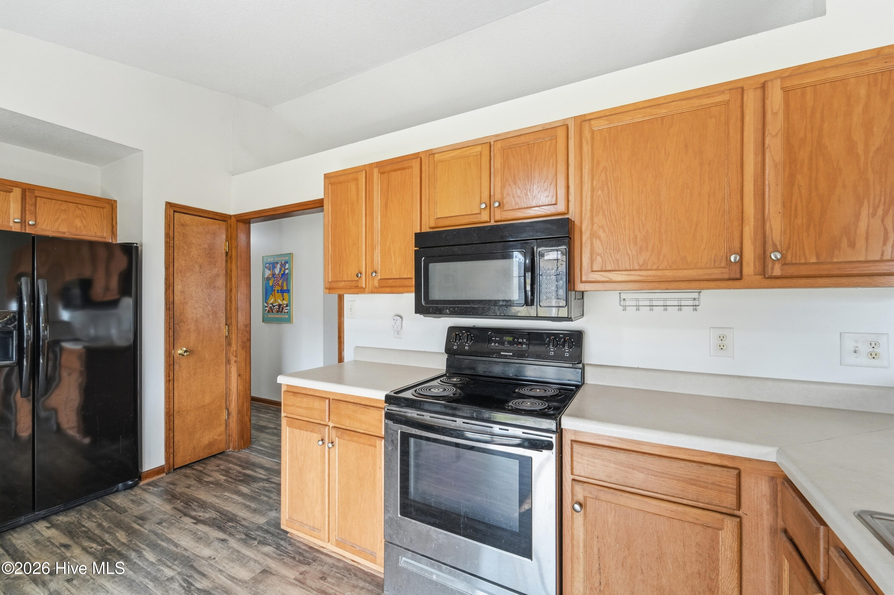 100562378 | Photo 26