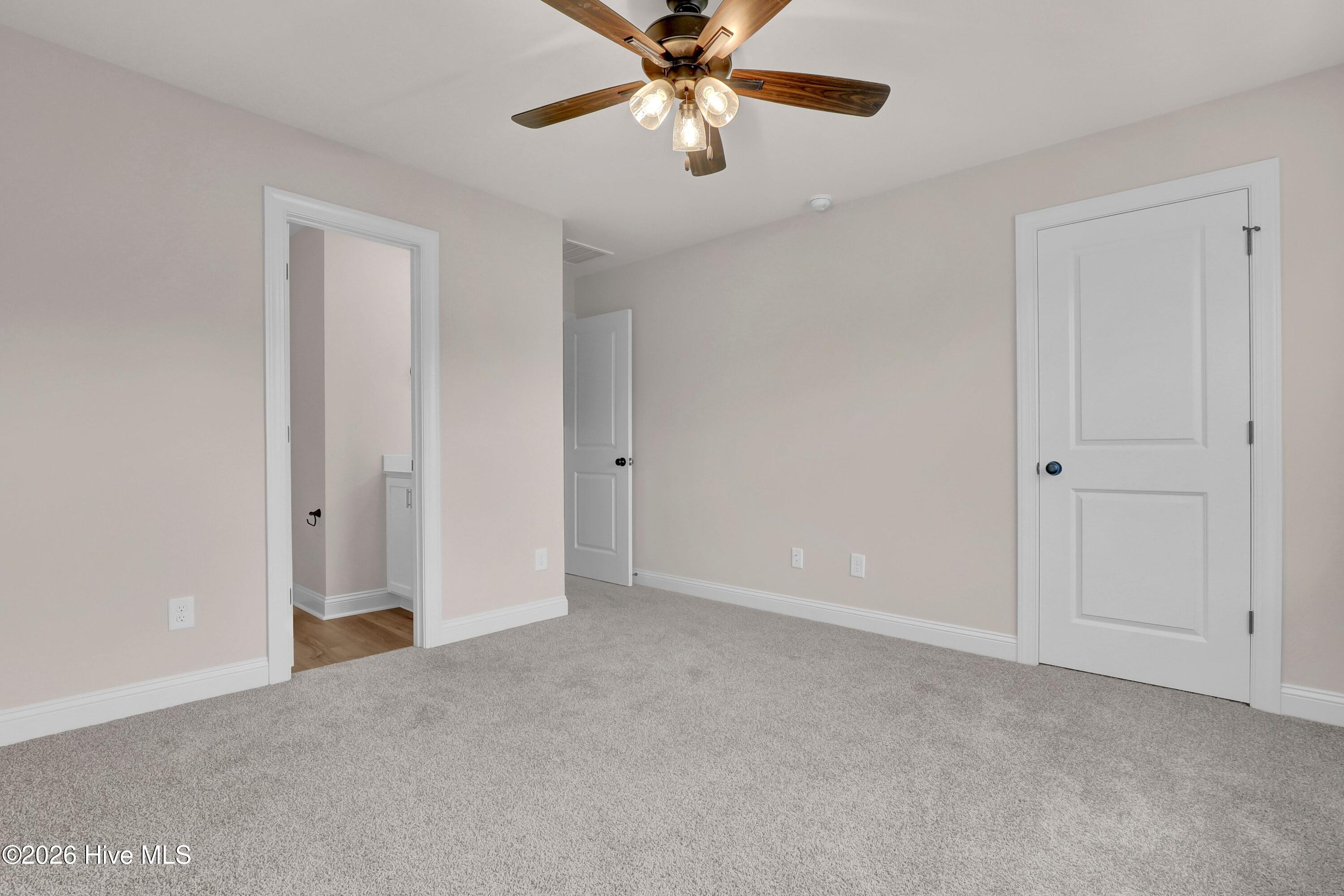 100559482 | Photo 22