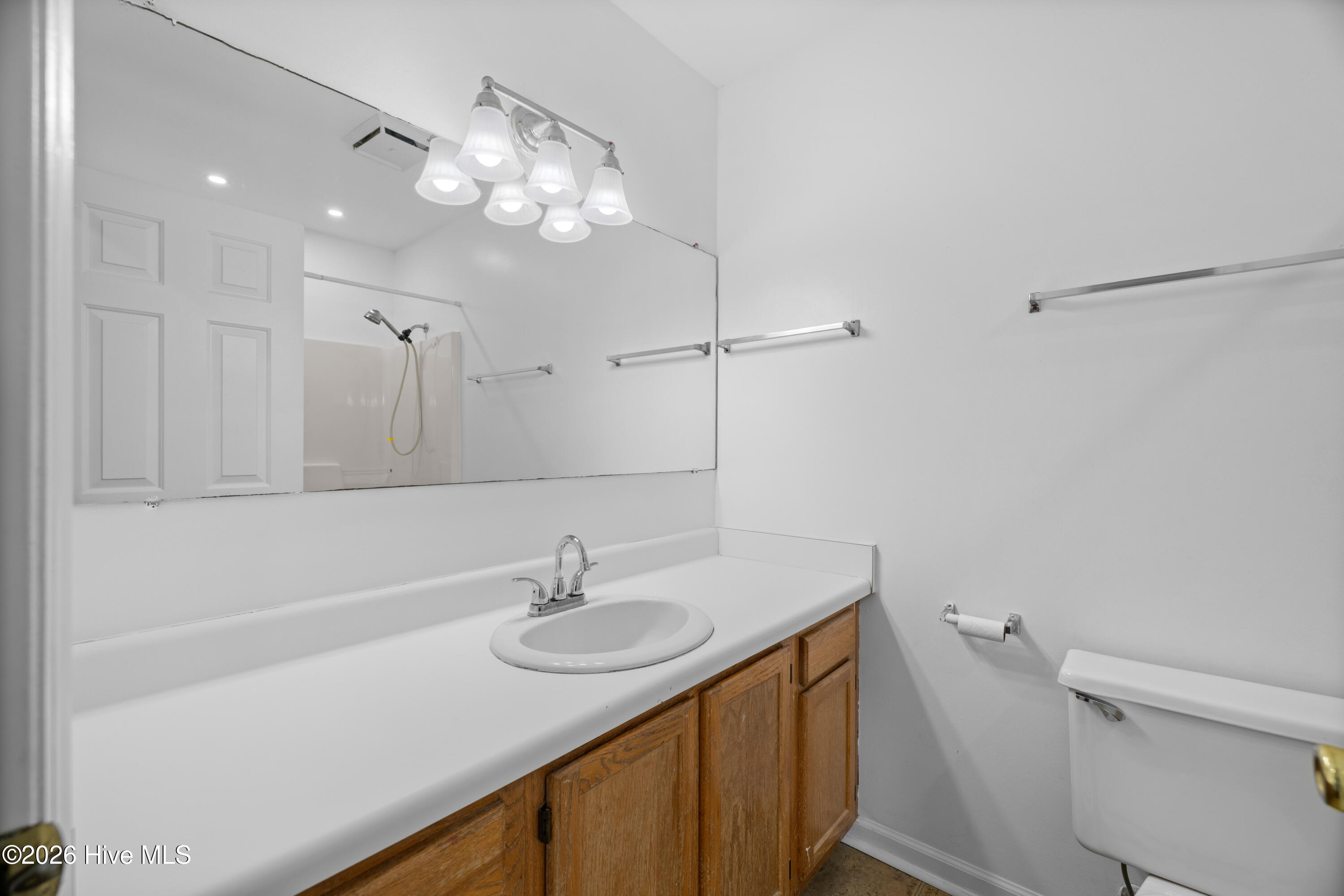 100556081 | Photo 21