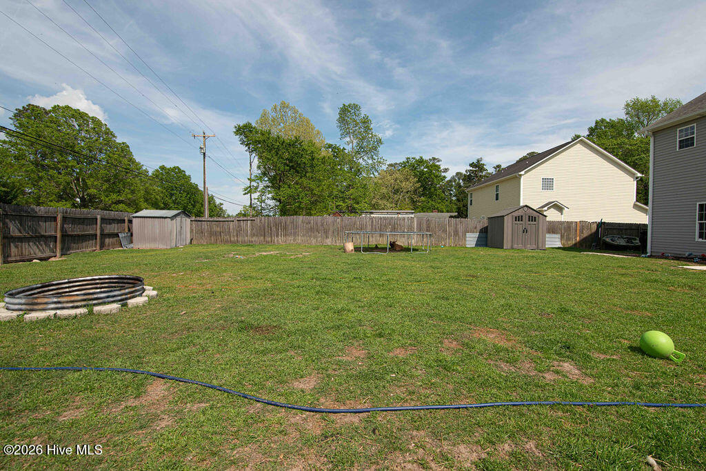 100567733 | Photo 42