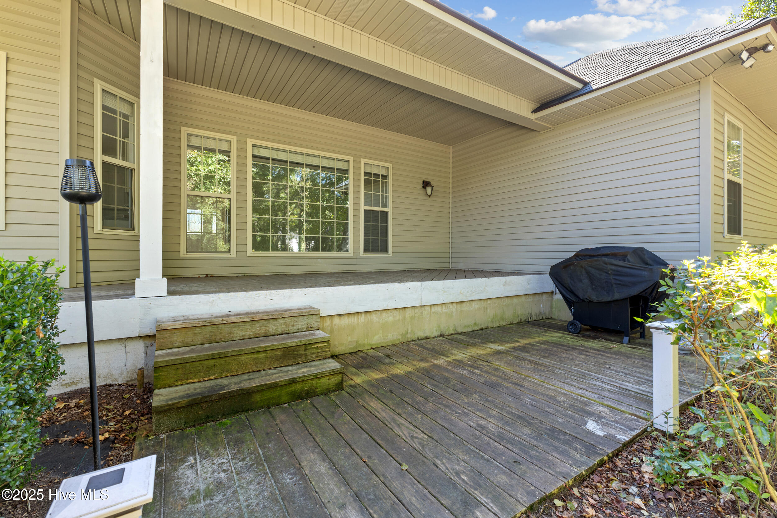 100537755 | Photo 36