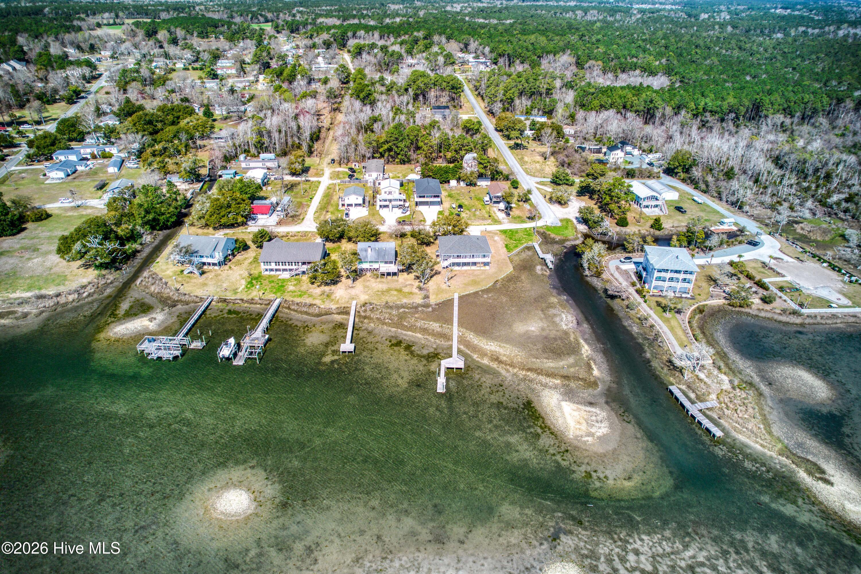 100560753 | Photo 10