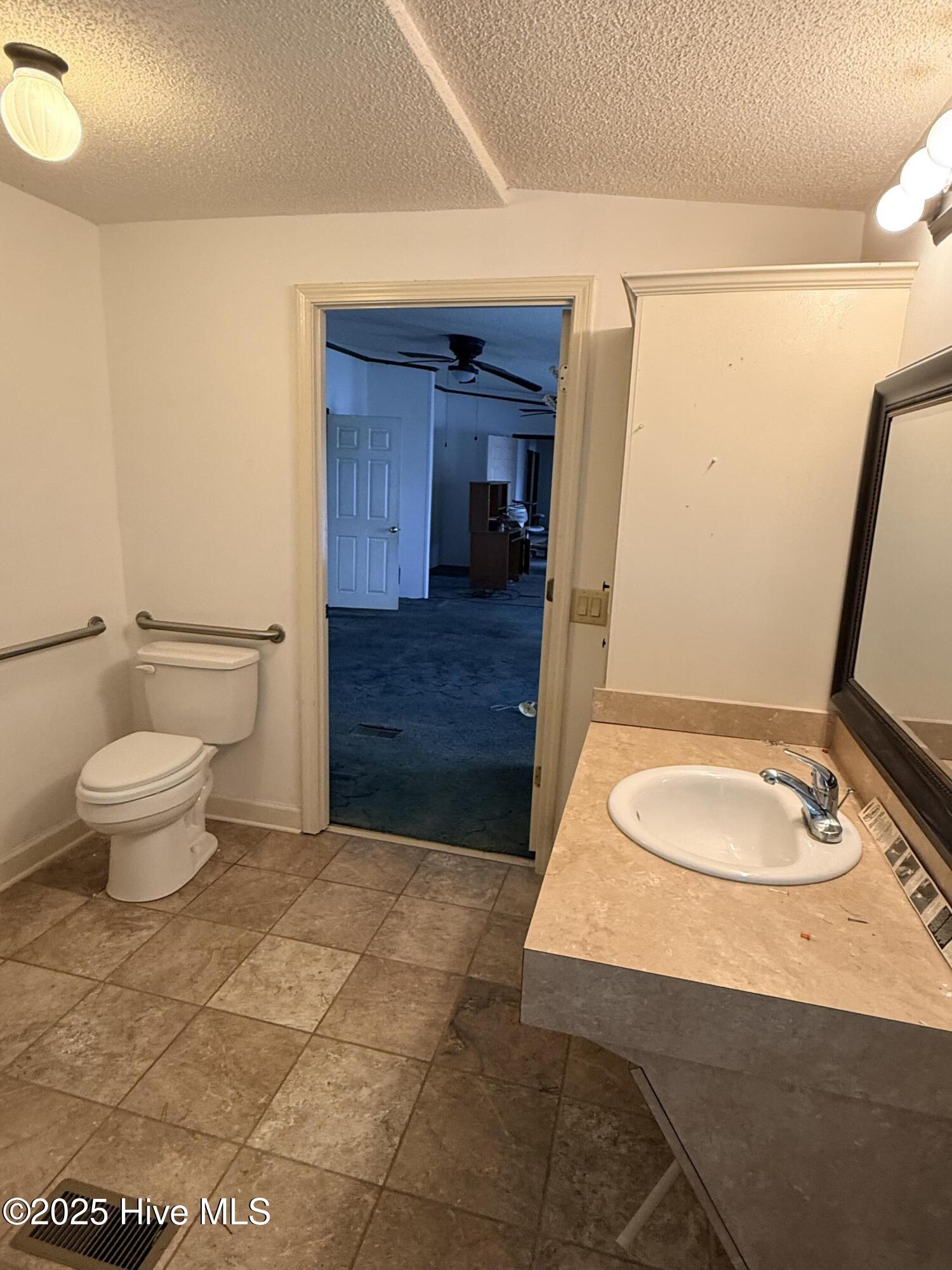 Homes for sale in Clinton, NC | 90 Alexander Ln, Clinton, NC 28328 | MLS# 100536982