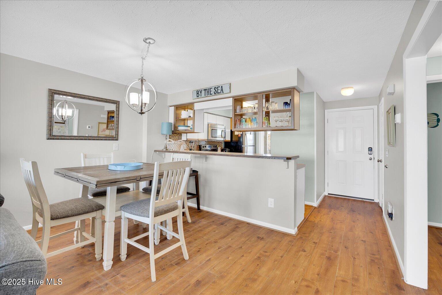 100554957 | Photo 12