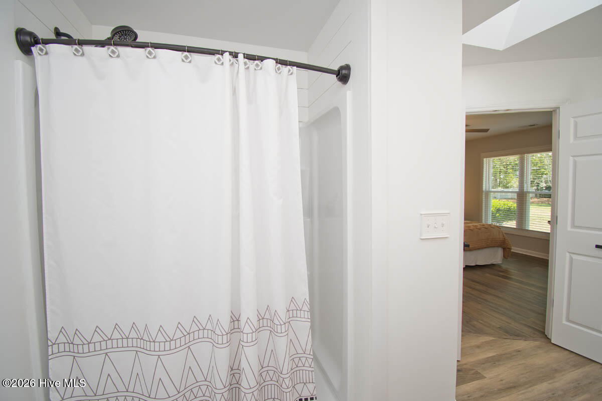 100569264 | Photo 17