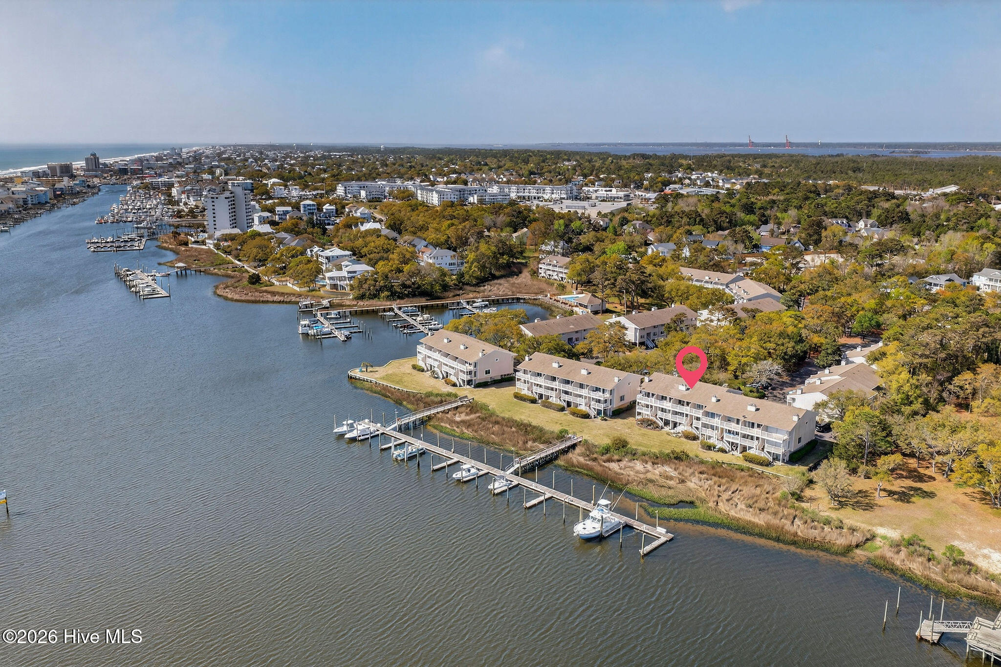 100564348 | Photo 46