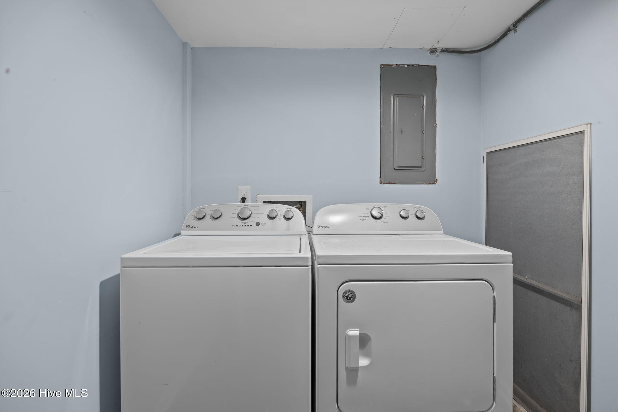 100565925 | Photo 52