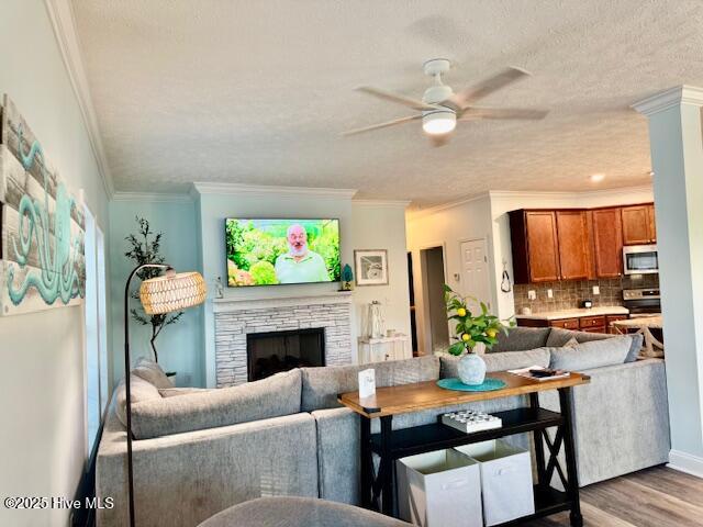 100545035 | Photo 81