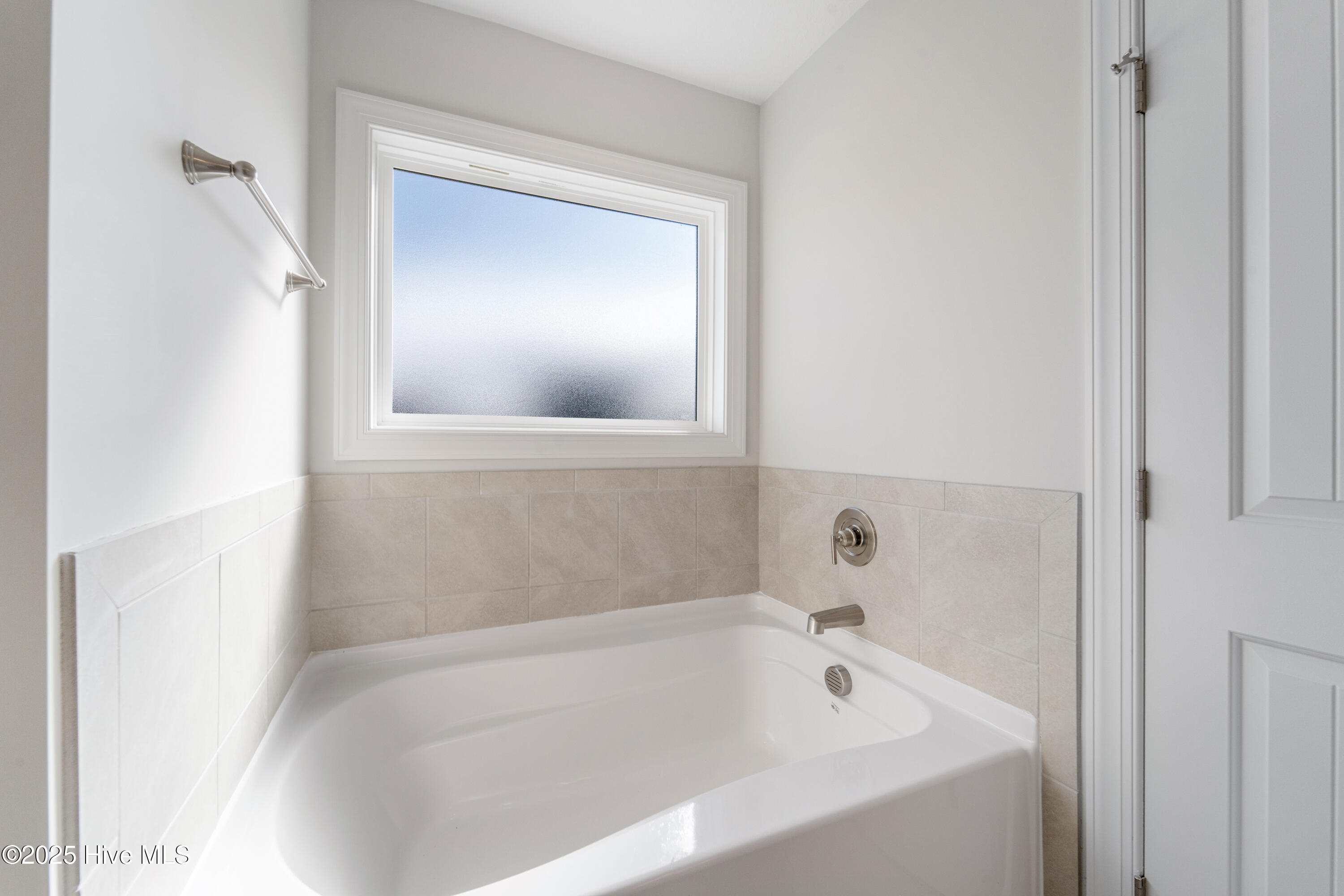 100493464 | Photo 22