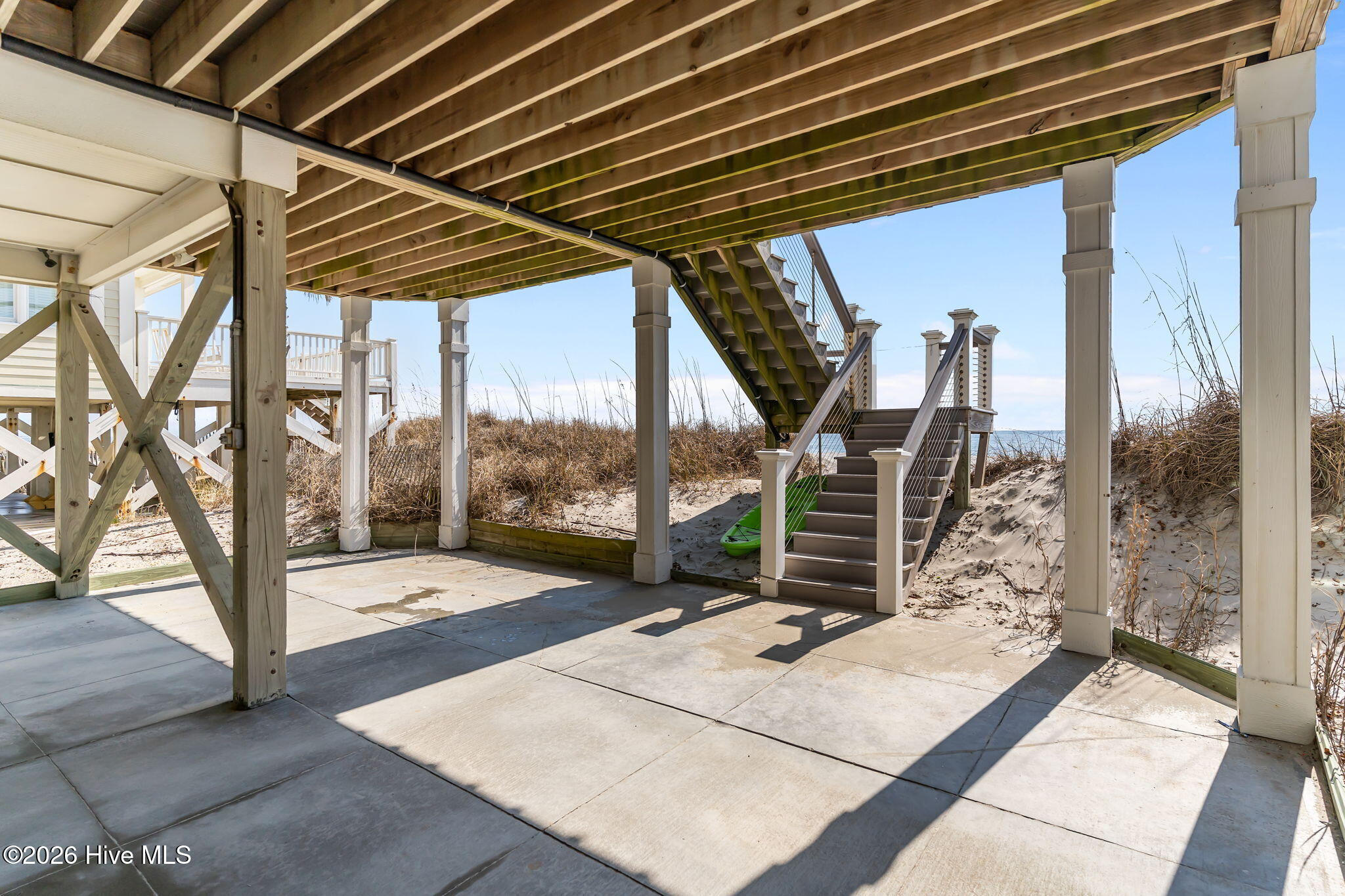 100554272 | Photo 54