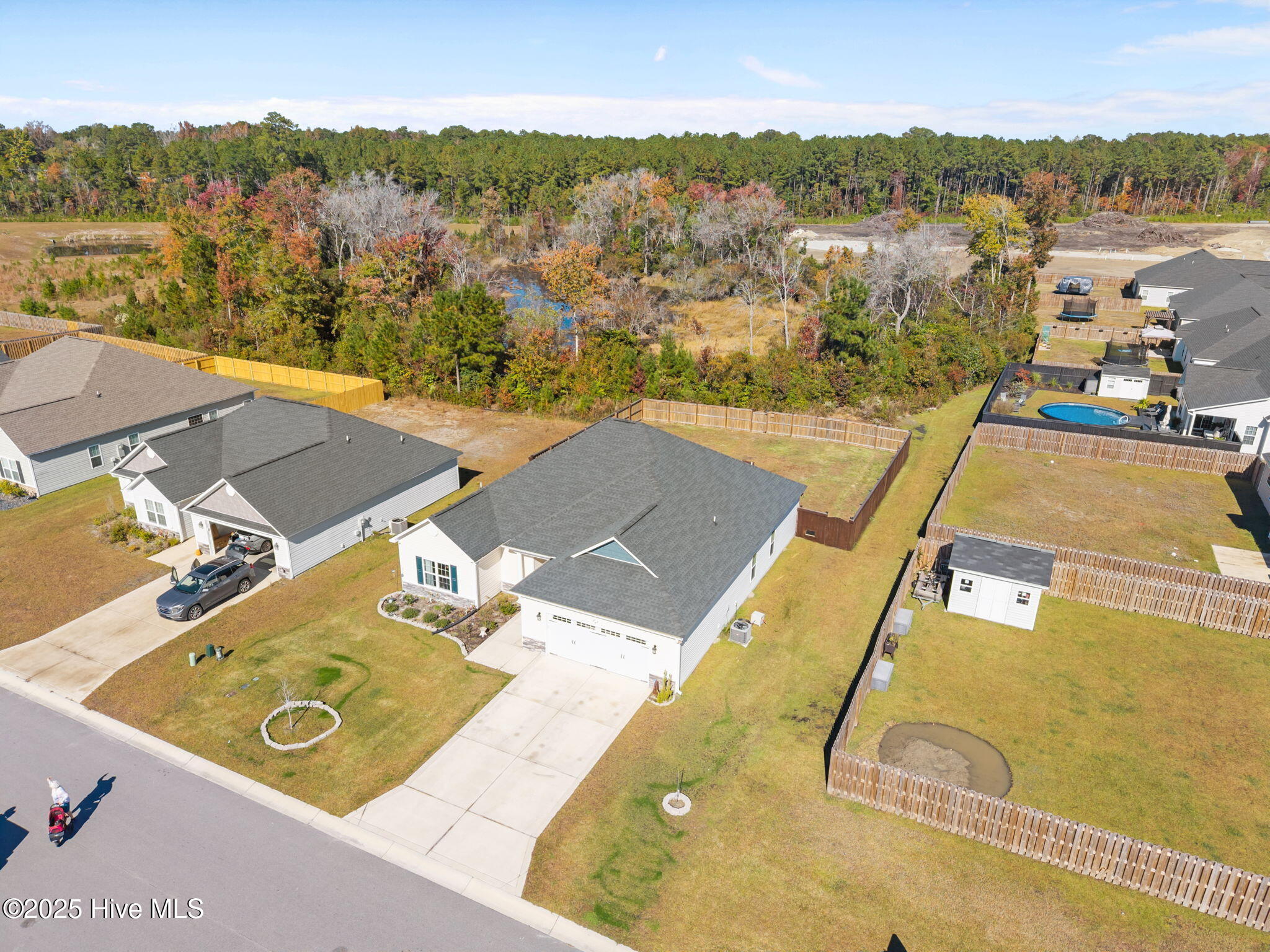 100539854 | Photo 42