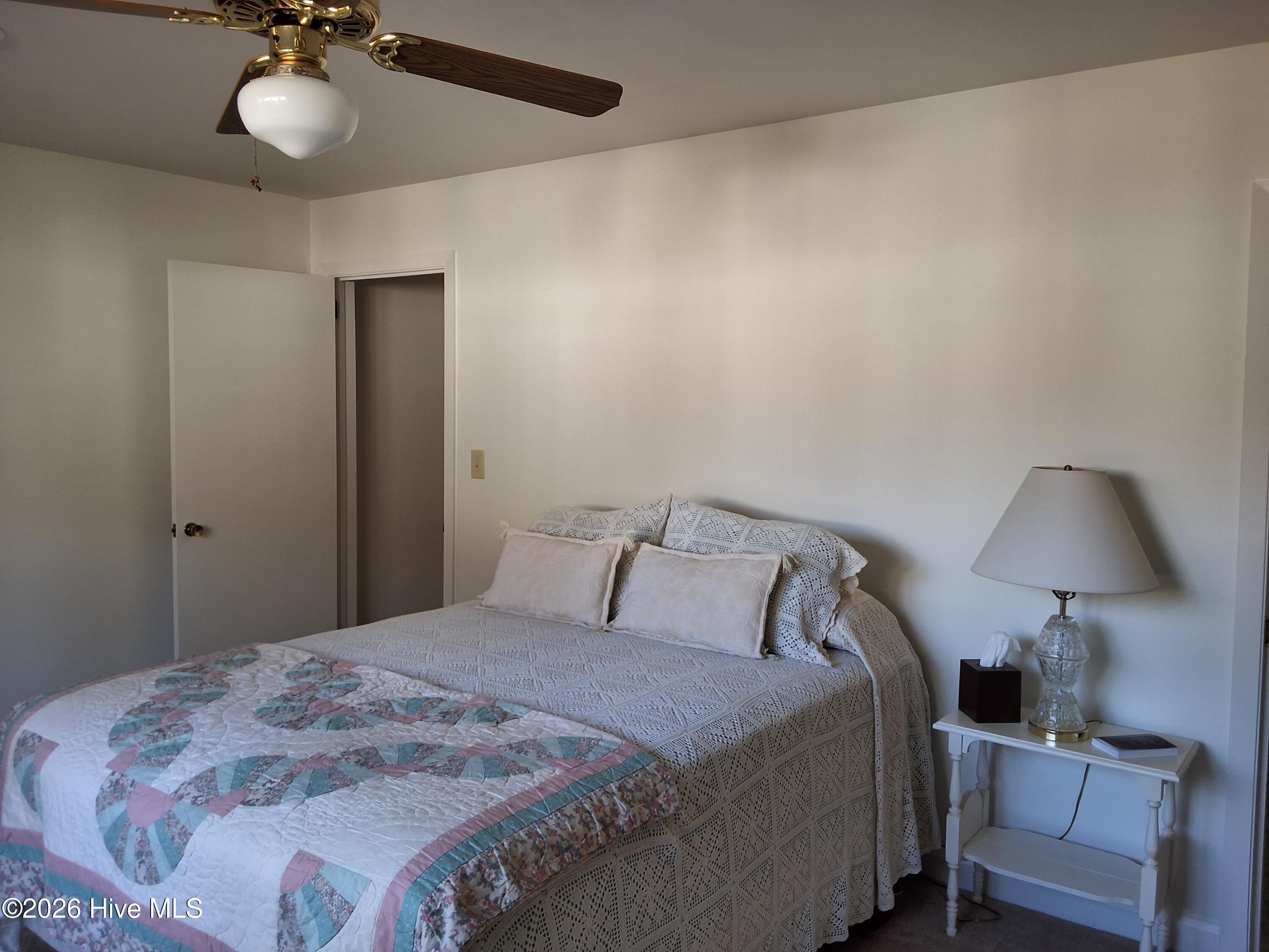 100554569 | Photo 61