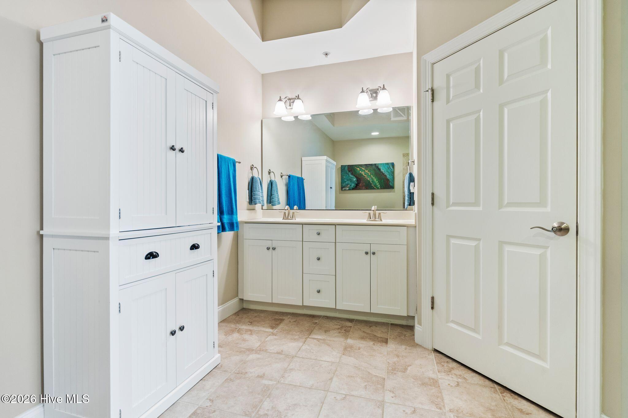 100555450 | Photo 24