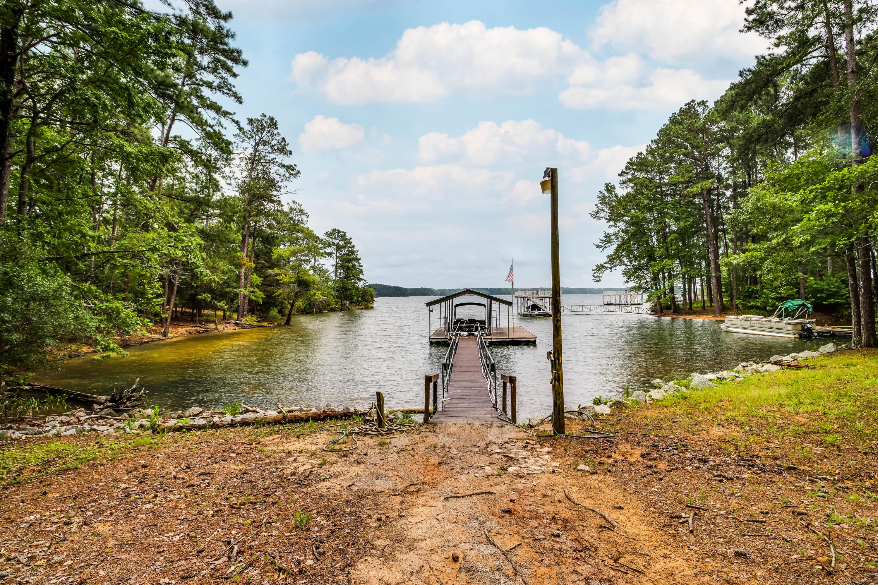 2265 Indian Rd-23