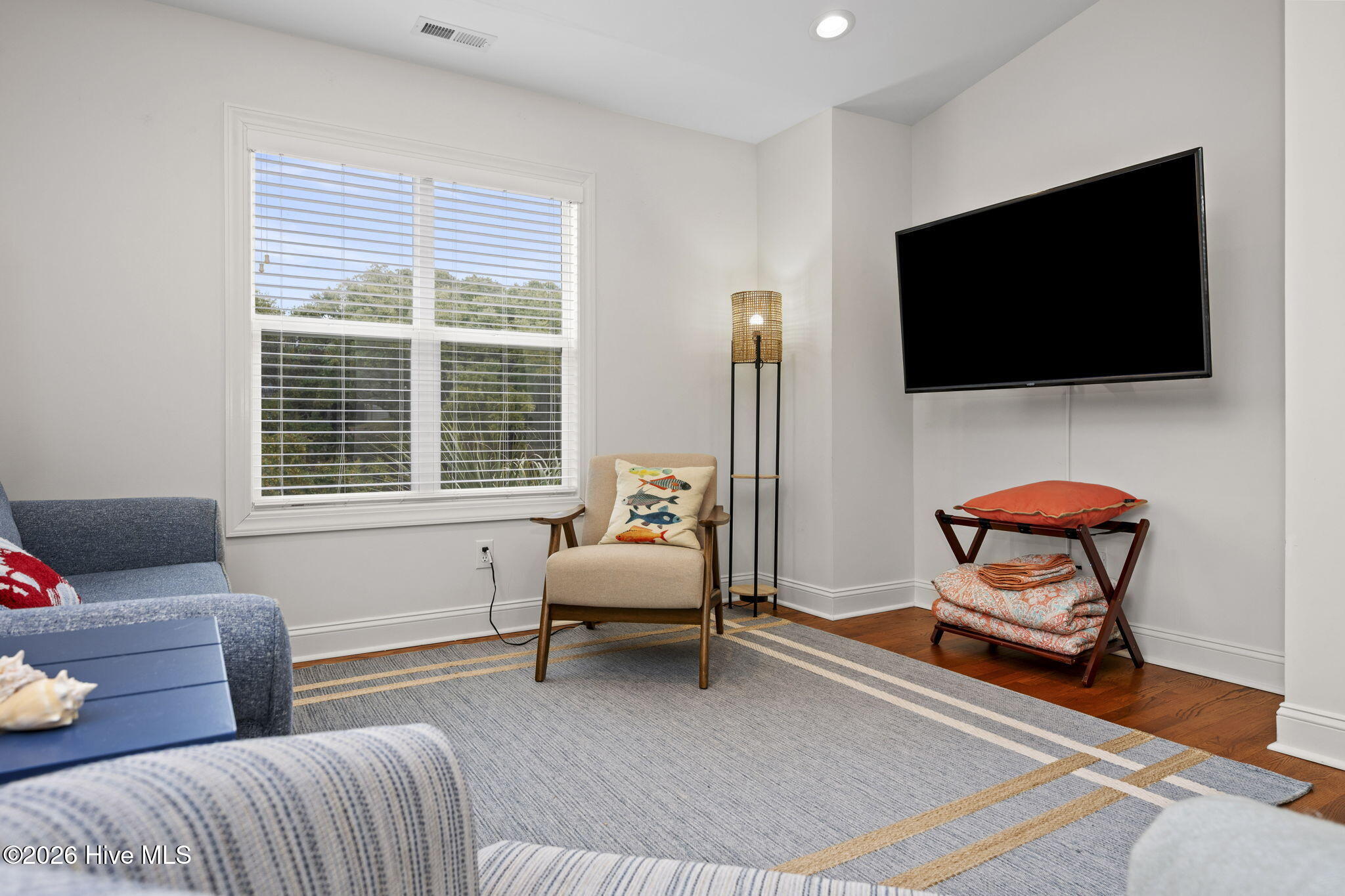 100557272 | Photo 28