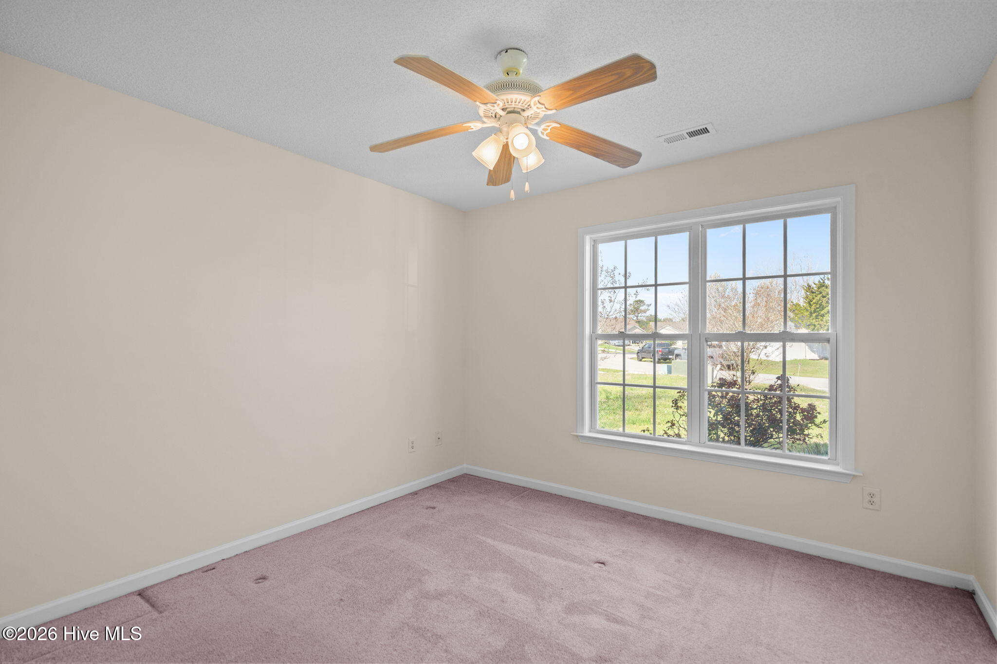 100560946 | Photo 10