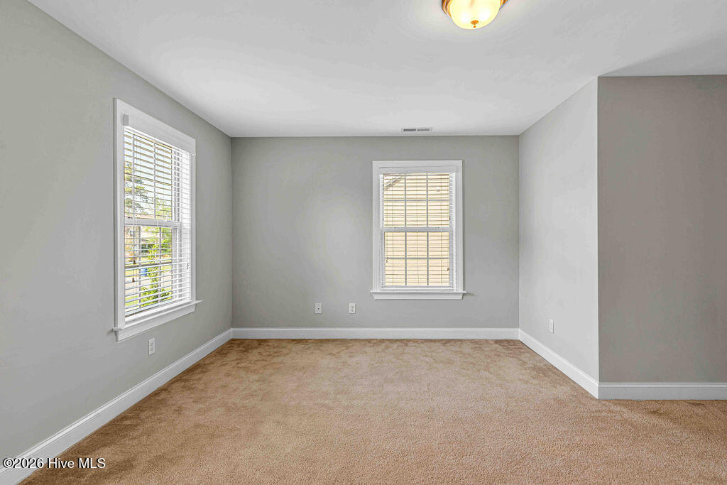 100566464 | Photo 28