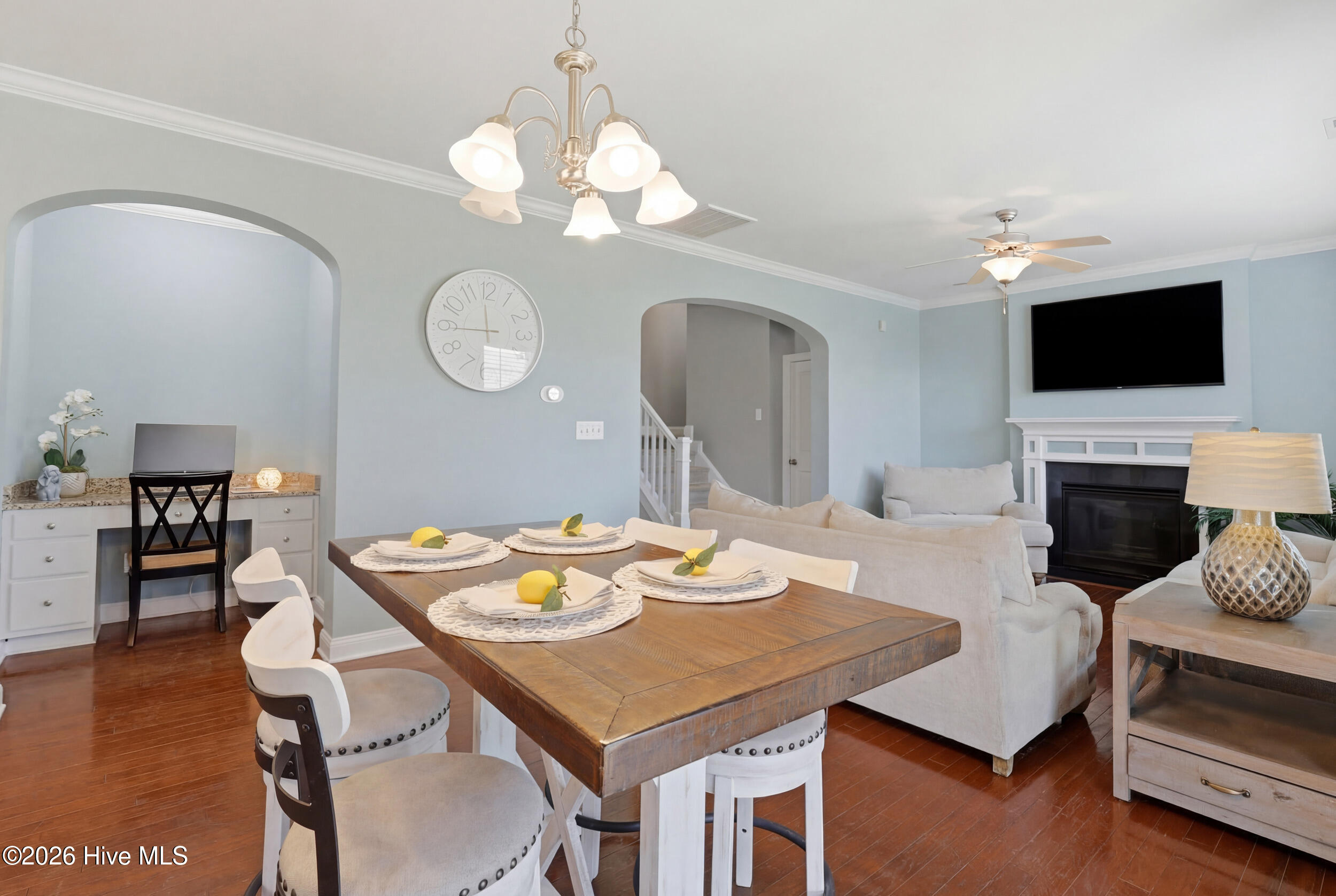 100561174 | Photo 21