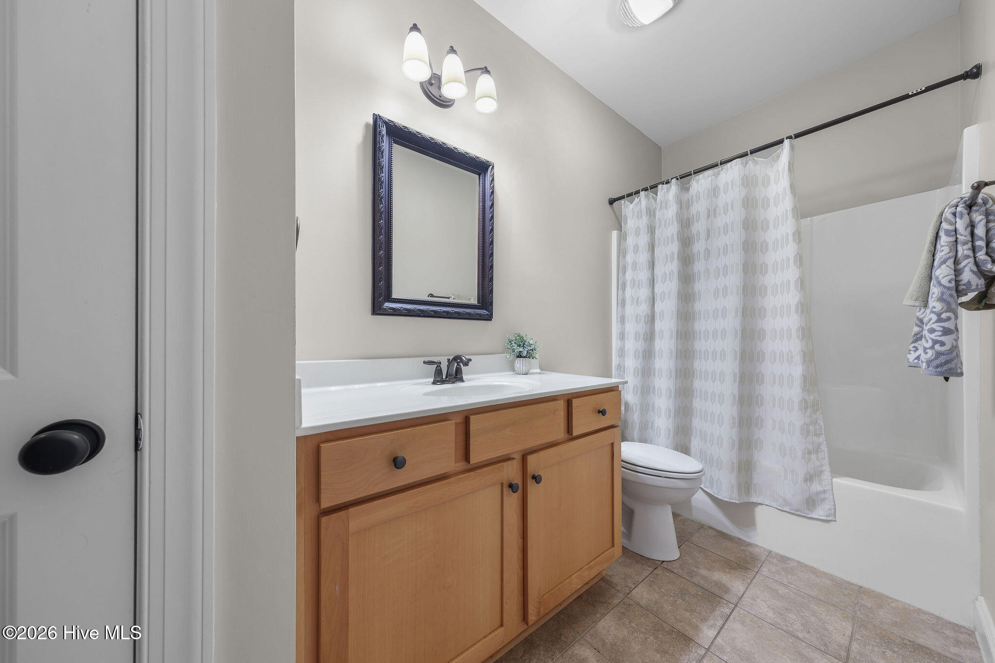 100565690 | Photo 19