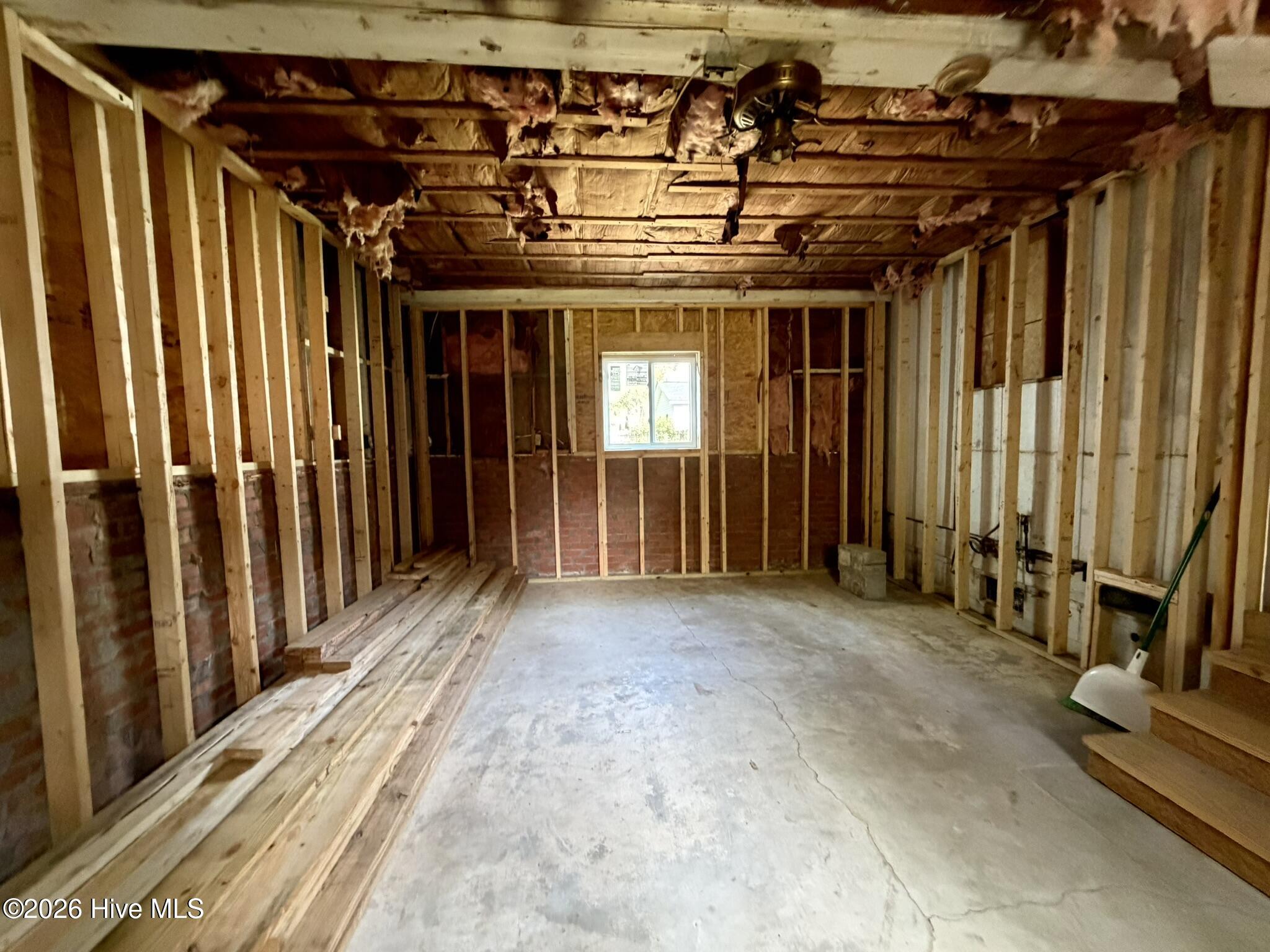 100562528 | Photo 12