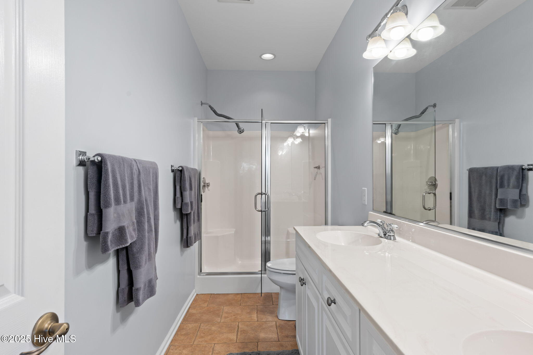 100534473 | Photo 22