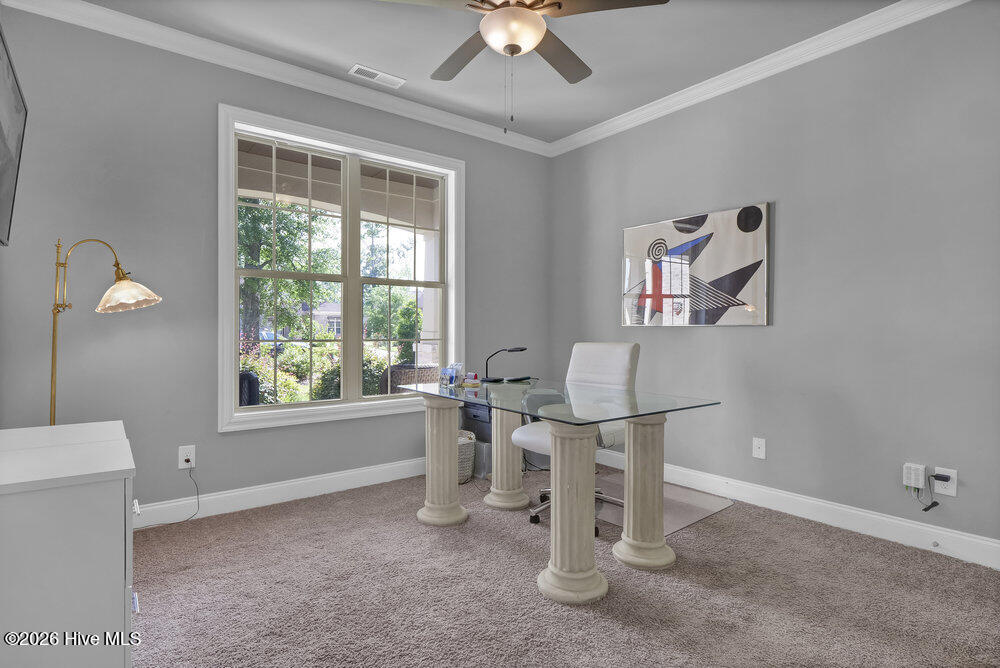 100547594 | Photo 23