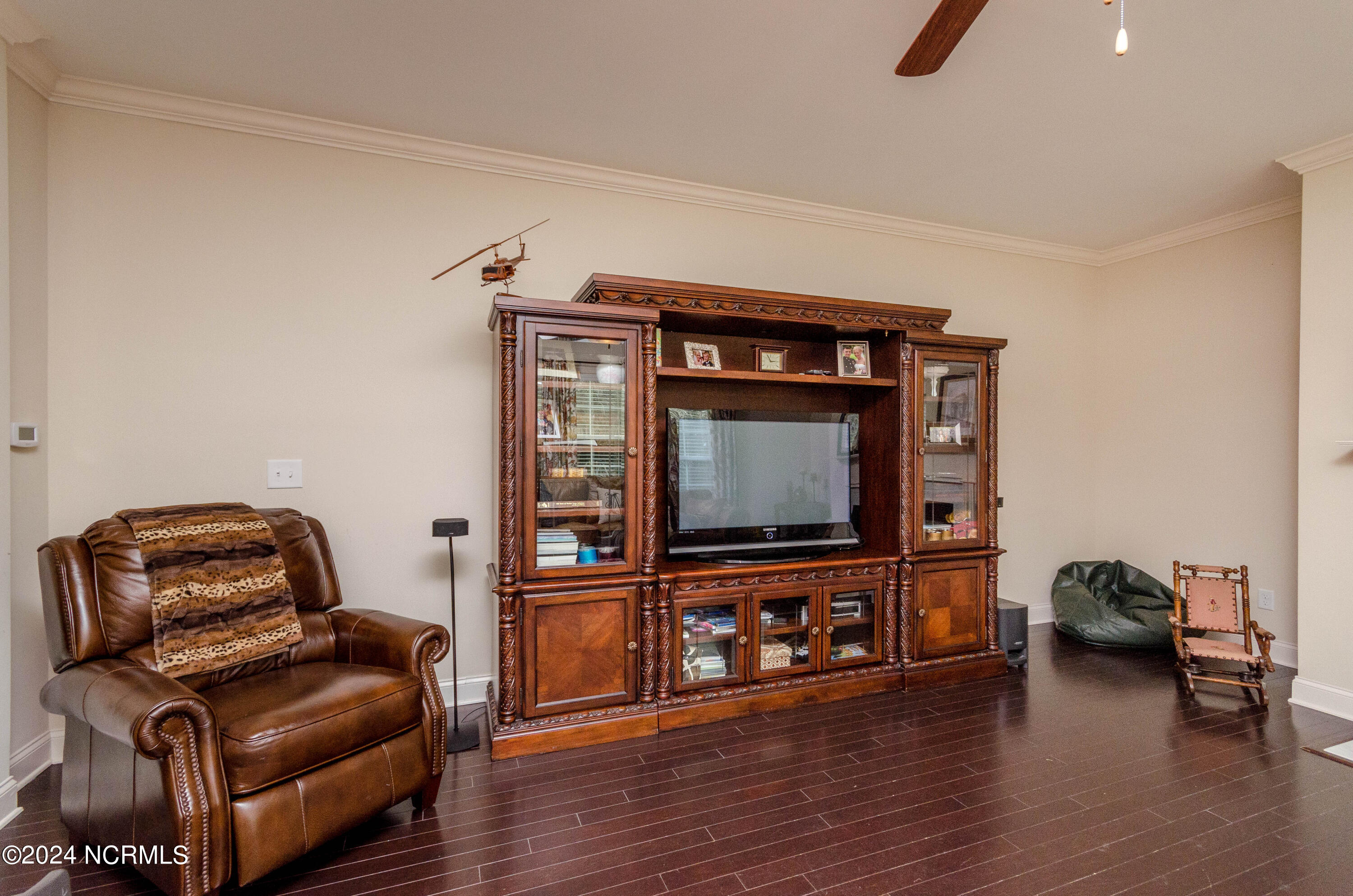 100560622 | Photo 15