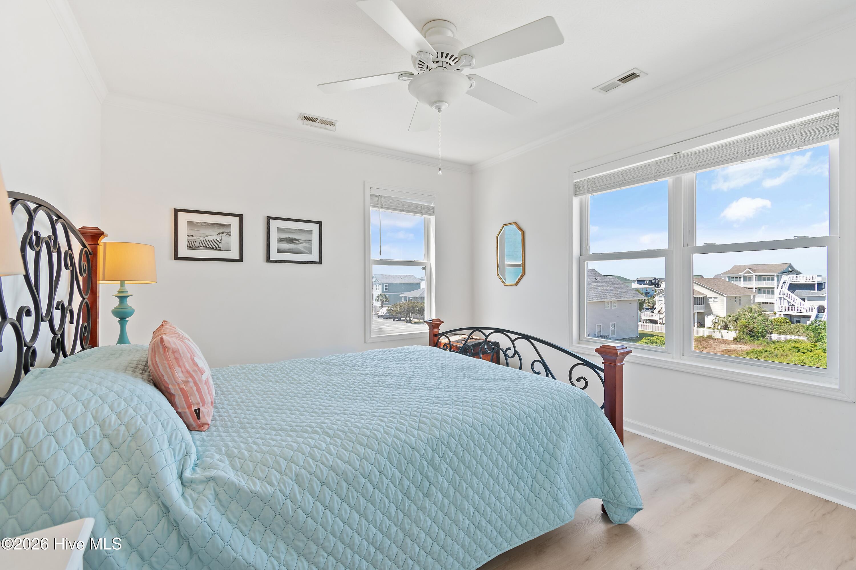 100564981 | Photo 21