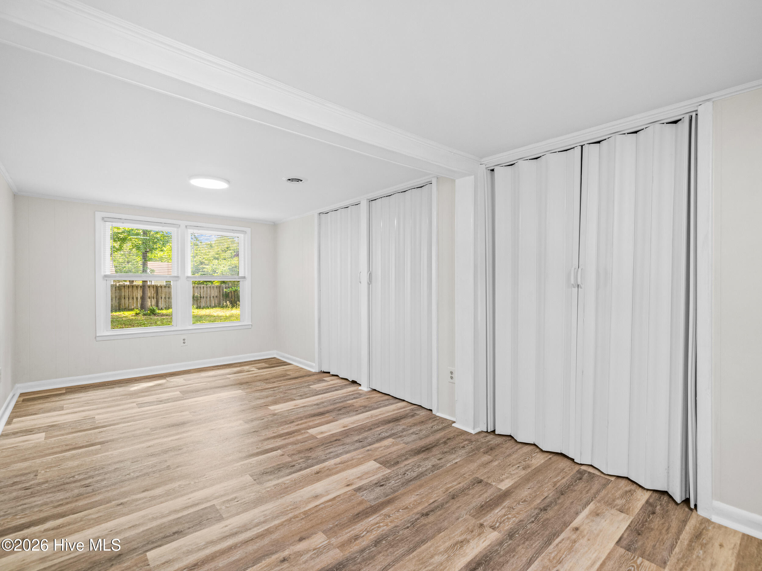 100569612 | Photo 22