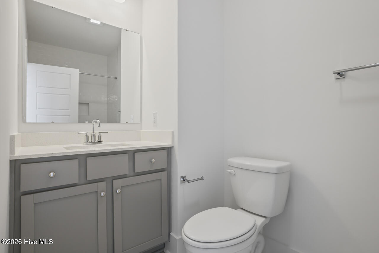 100544429 | Photo 32