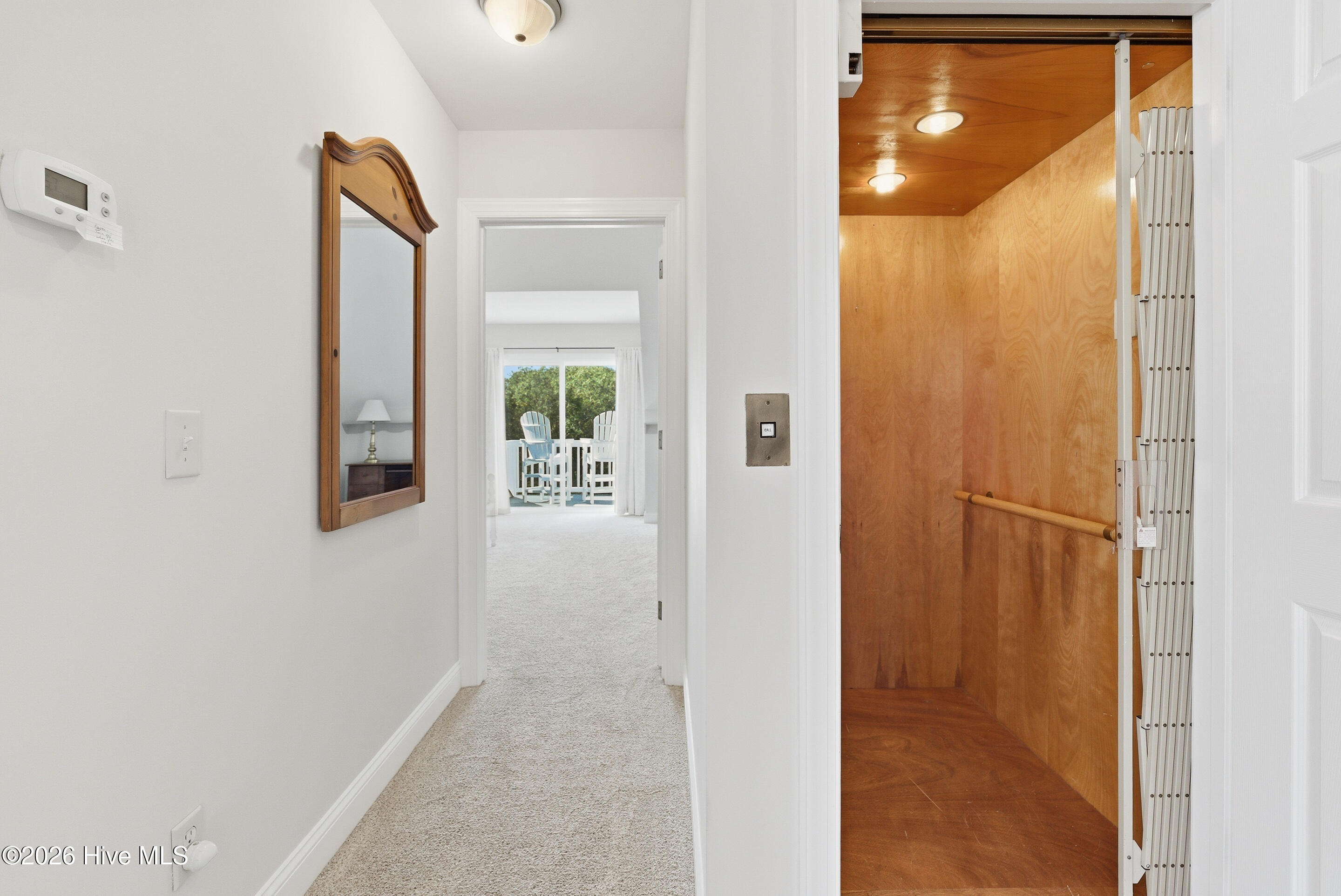 100561643 | Photo 27